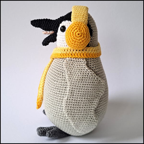 Product afbeelding Paulie zijkant 2 Paulie de pinguïn patroon
