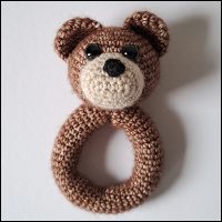 Product afbeelding Benny de rammelaar voorkant Benny de beer rammelaar patroon