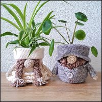 Product afbeelding gnome bruidspaar voorkant 2 Gnomes bruidspaar (planten)pot patroon