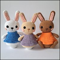 Product afbeelding 3 konijnen Paaskonijn eierwarmer en amigurumi patroon